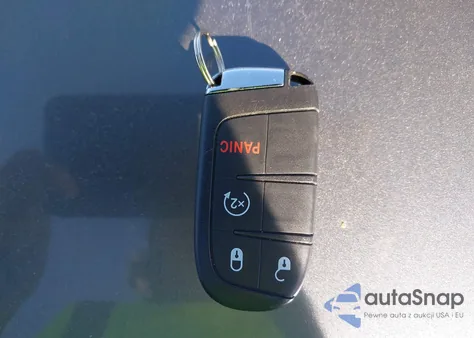 2018 Jeep Compass Limited 4X4 from USA, damaged, VIN 3C4NJDCB4JT234475